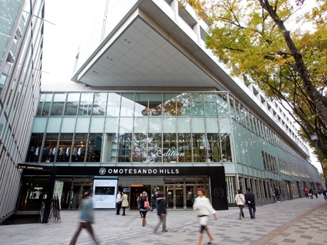 開業10周年に合わせて大規模な改装を行う「表参道ヒルズ」のメーンエントランス周辺