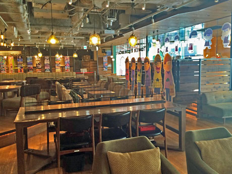 「おそ松さん」とコラボしているタワーレコードカフェ渋谷店&copy;赤塚不二夫／おそ松さん製作委員会