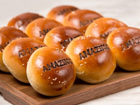 TVCMに登場するあんぱんを再現したという