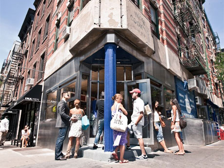 1997年にオープンしたNY本店の外観