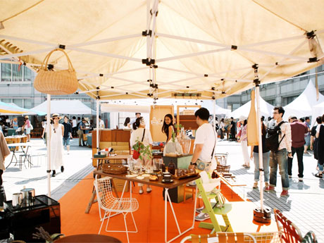 過去に国連大学前で開催した北欧マーケット