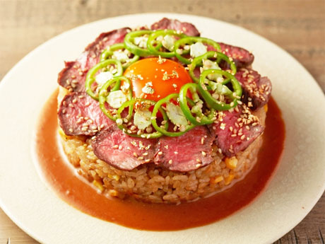 先着290人に無料提供する「黄金の和牛焼肉ライスケーキ」