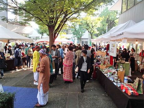 昨年開催時の市場の様子
