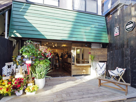 活動のハブとなる裏原宿のセレクトショップ「ギブライフ」