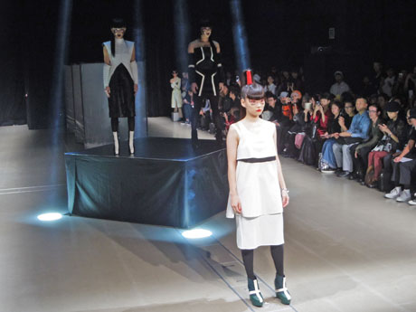 LEONARD WONG（レオナード・ウォン）のショーより