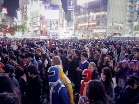 多くの人でごった返した昨年のハロウィーン当日