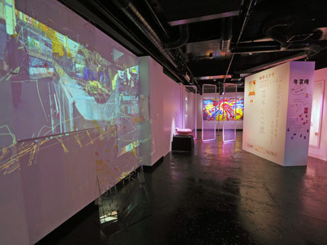 「渋谷のストリート」をテーマにした作品が並ぶ場内