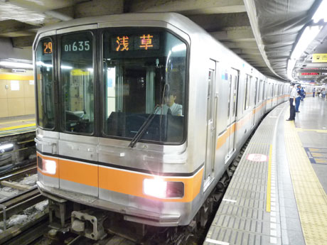 アルミを採用した車体の銀座線01系