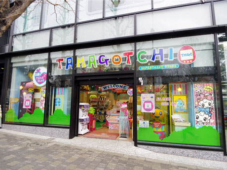 原宿駅前に出店する「たまごっちデパート」外観