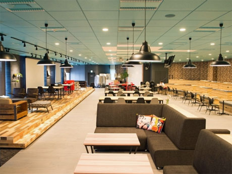 会場となるイベント＆コミュニティースペース「dots.」