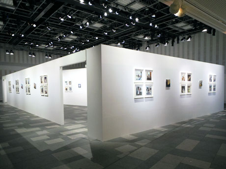 約170点を展示する場内