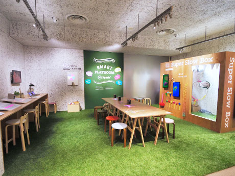 ガーデンパーティーをイメージした店内