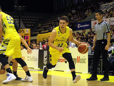 第2クオーター、チームをけん引した山内盛久選手