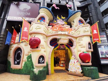 白雪姫の要素を随所にあしらった店舗概観