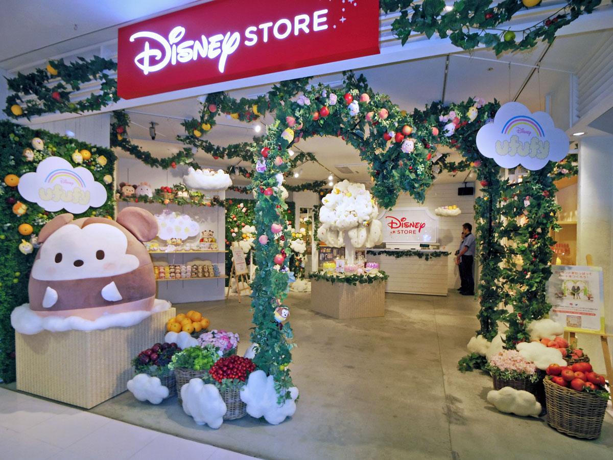 果樹園をイメージした店舗