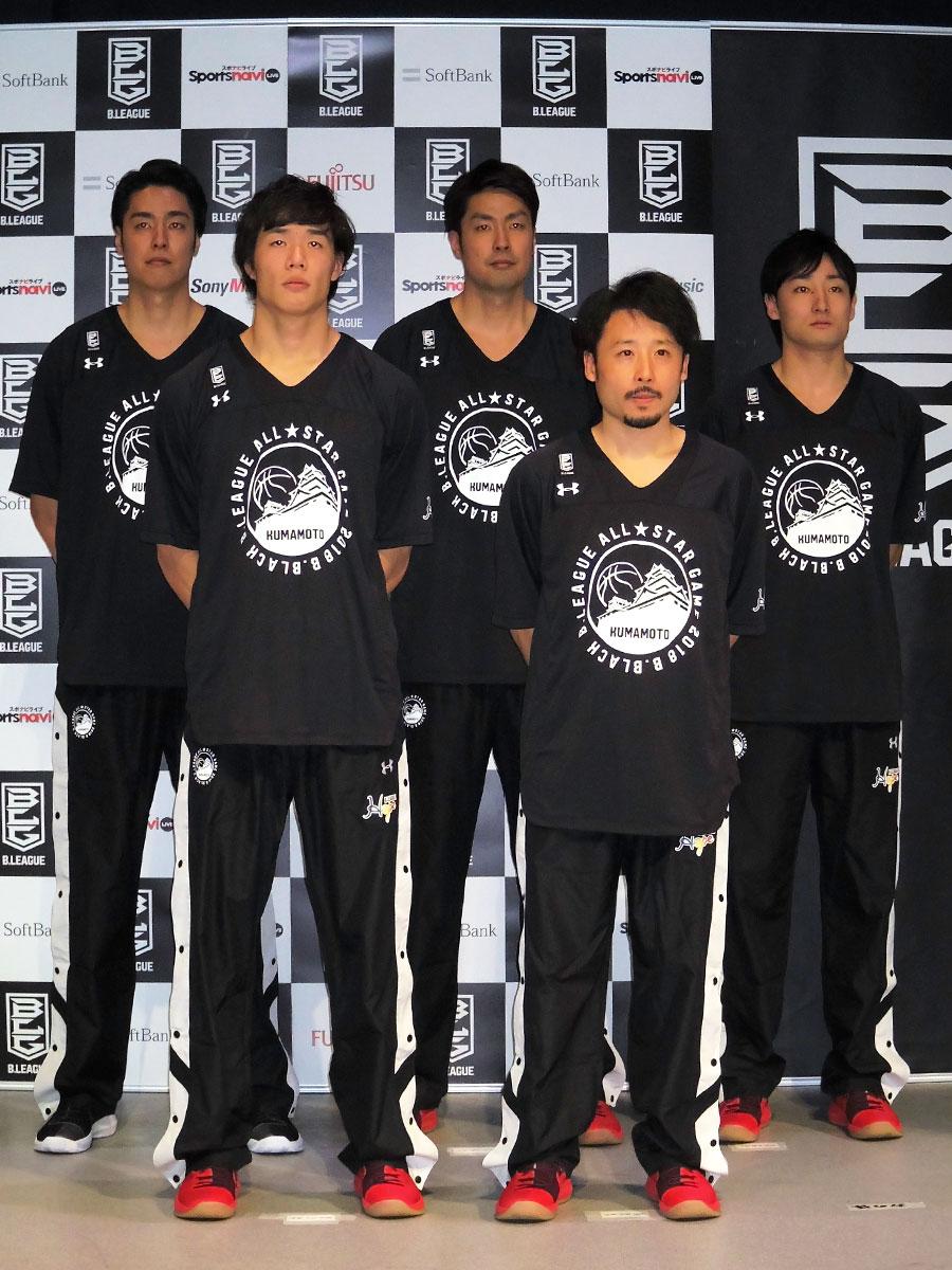 「B.BLACK」の写真左から竹内譲次選手、馬場雄大選手、竹内公輔選手、田臥勇太選手、田中大貴選手
