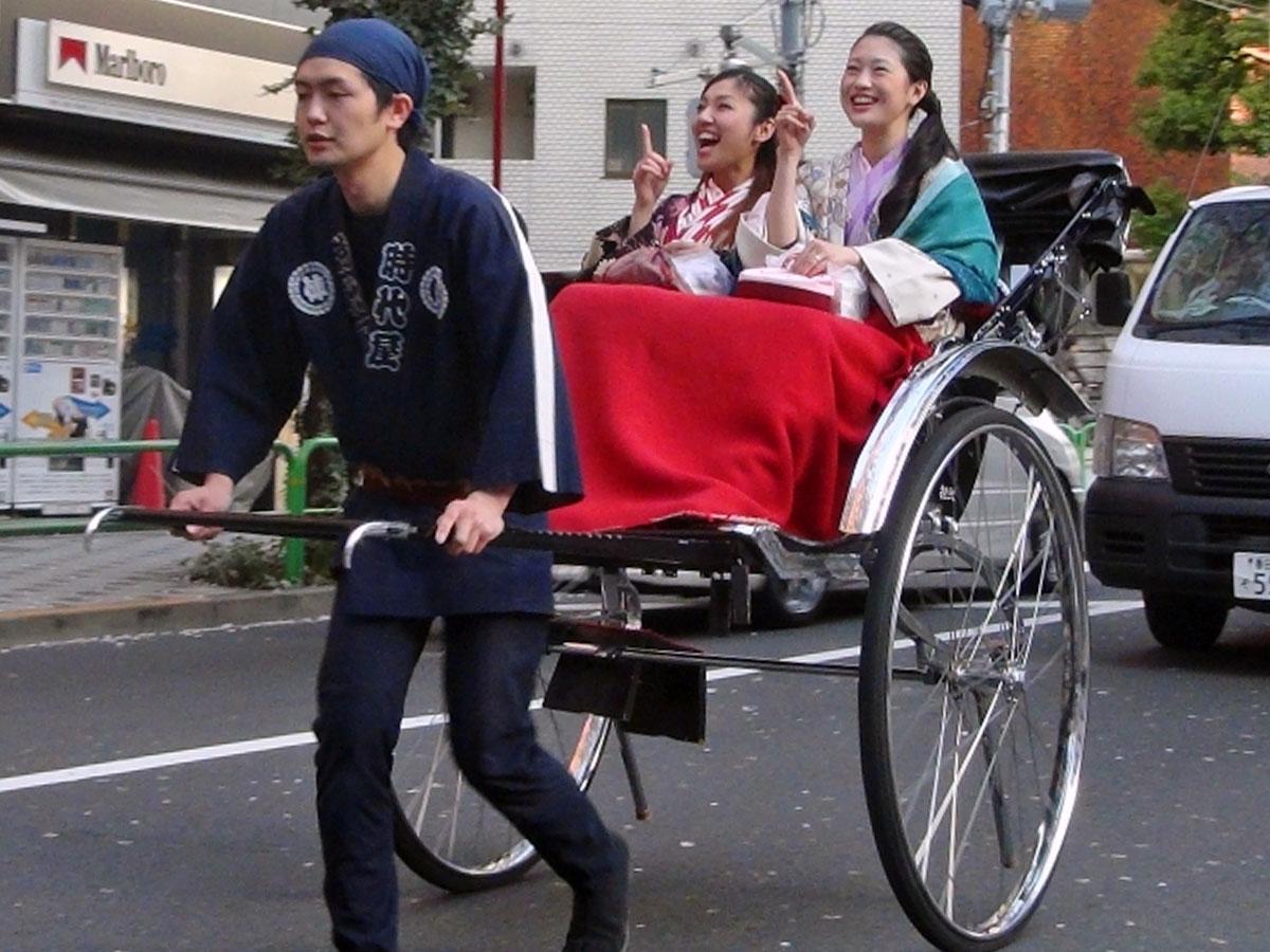 人力車で渋谷の街を散策する企画も用意（写真はイメージ）