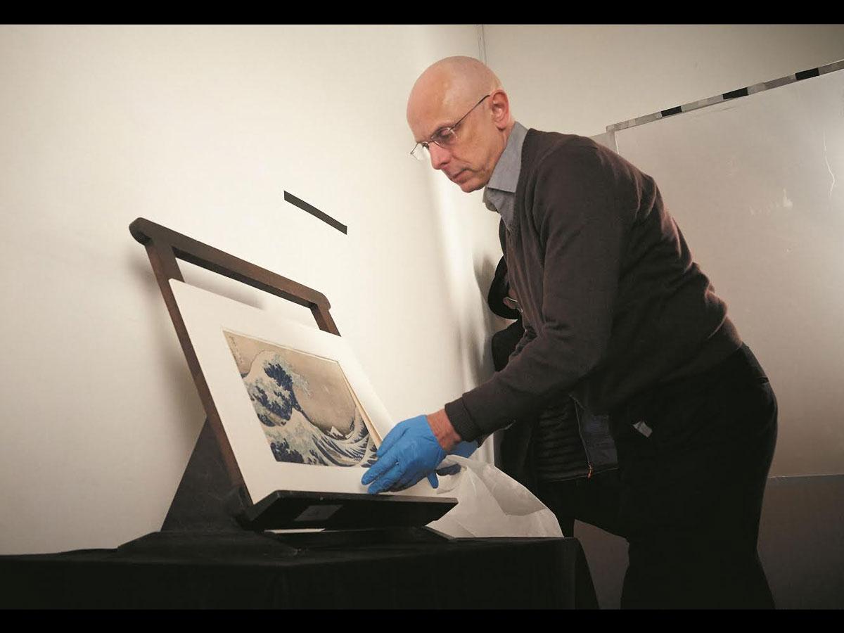 「大英博物館プレゼンツ 北斎」よりDocumentary film and guide to exhibition film&copy;British Museum　BIG COMIC Manga images in documentary&copy;Shogakukan