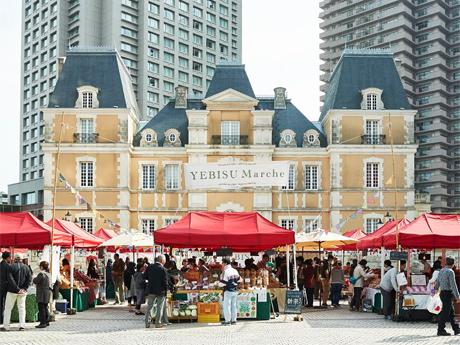 毎週日曜に開催しているマルシェ（写真は過去開催時の様子）も期間中に開く予定