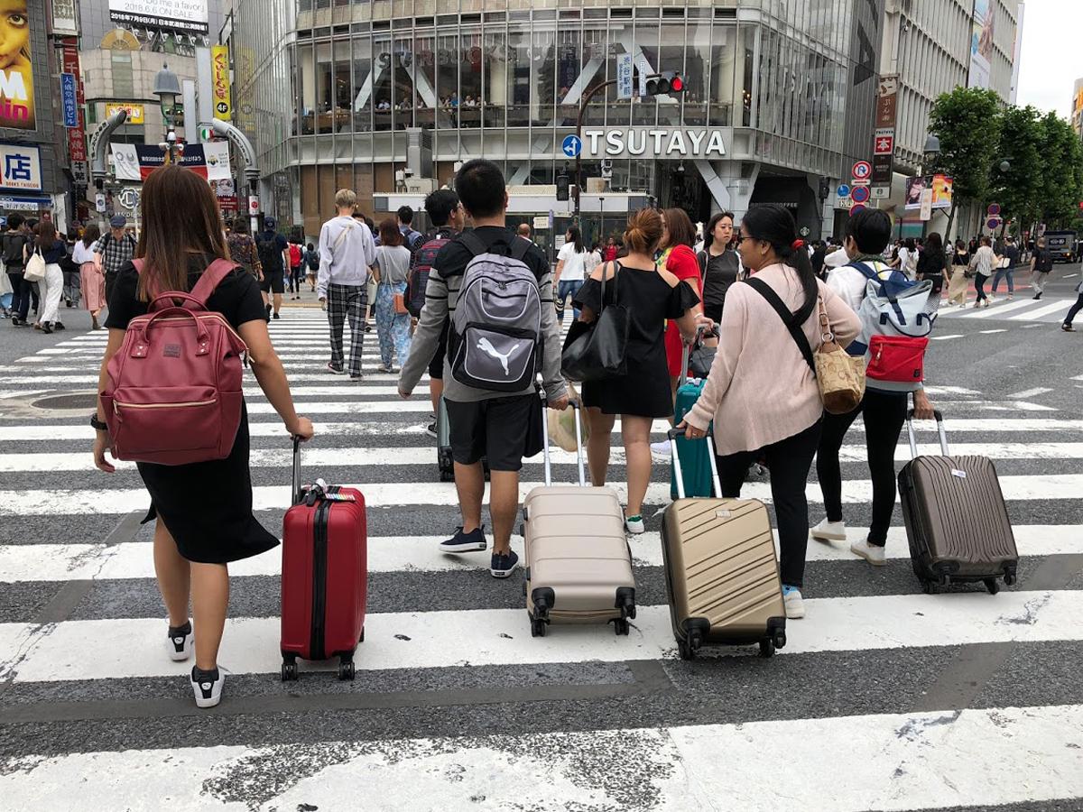 民泊新法施行で観光客の宿泊ニーズの多様化にも対応する（写真＝渋谷・スクランブル交差点）