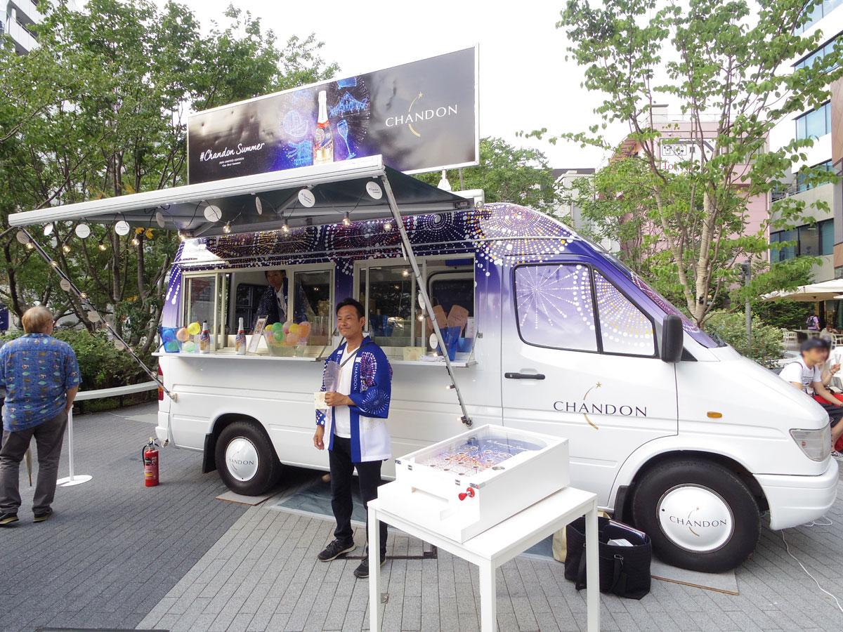出店する「シャンドン祭りカー」