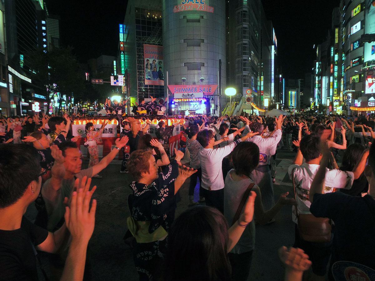 SHIBUYA109前を中心に踊った