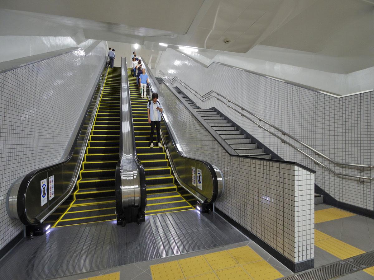 東横線・副都心線渋谷駅「16c」で供用が始まったエスカレーター