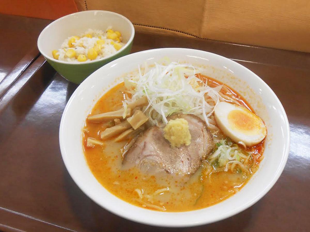 みそラーメンと「コーンご飯」のセット（500円）