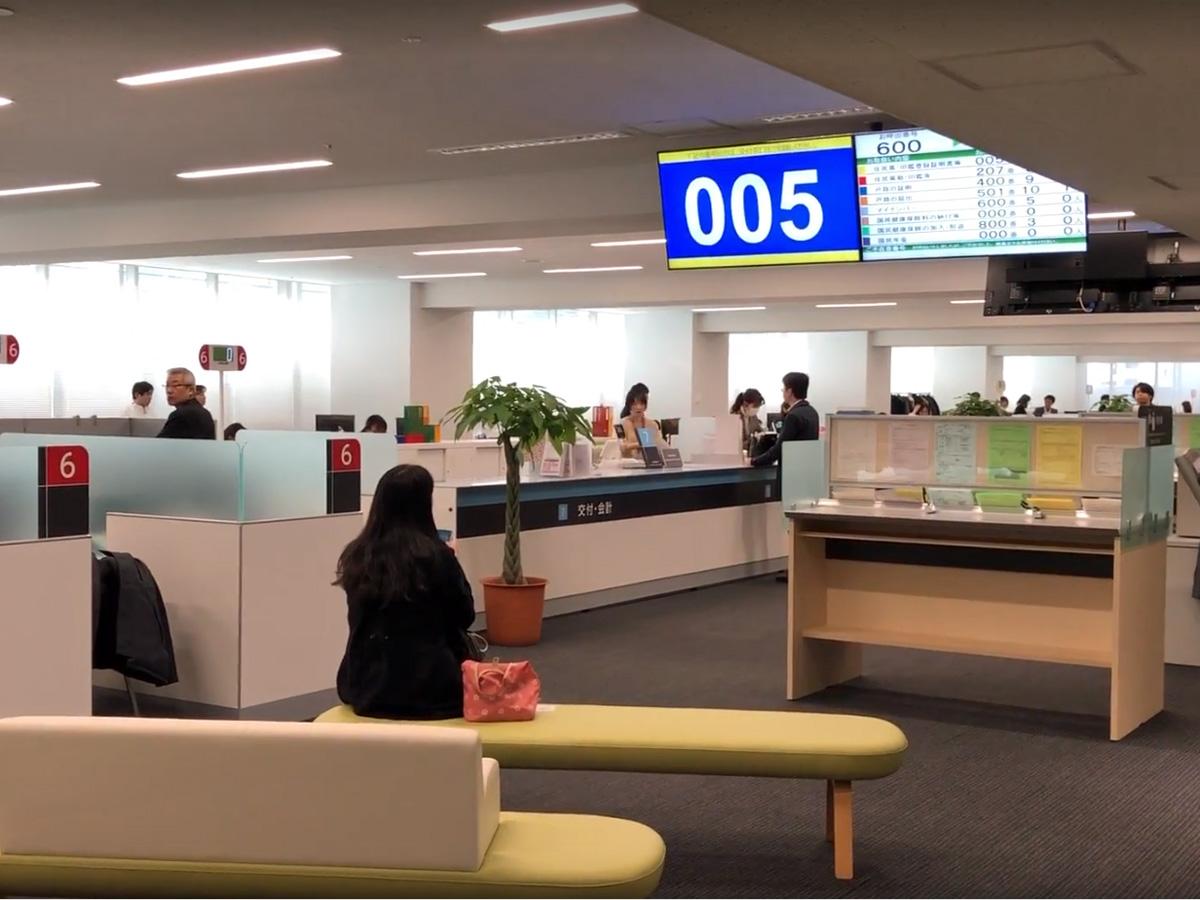 渋谷区新庁舎の住民戸籍課などがある3階フロア