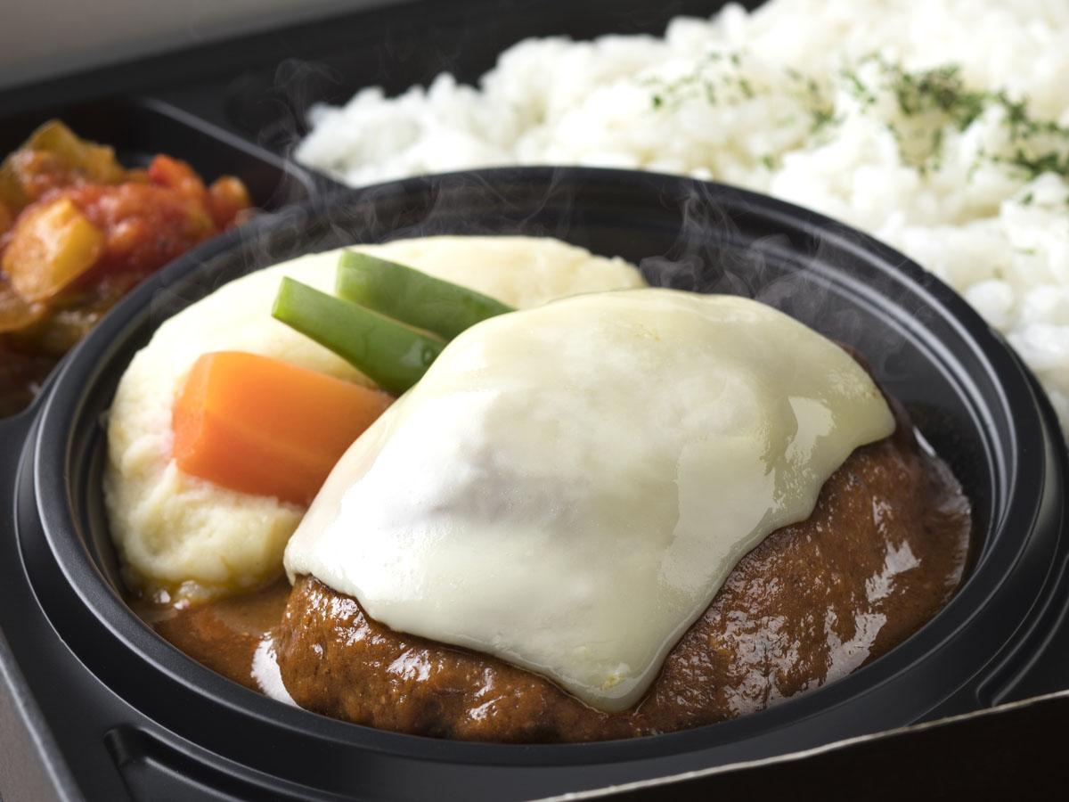 同店のために開発した新商品「煮込みチーズハンバーグ弁当」（2,400円）