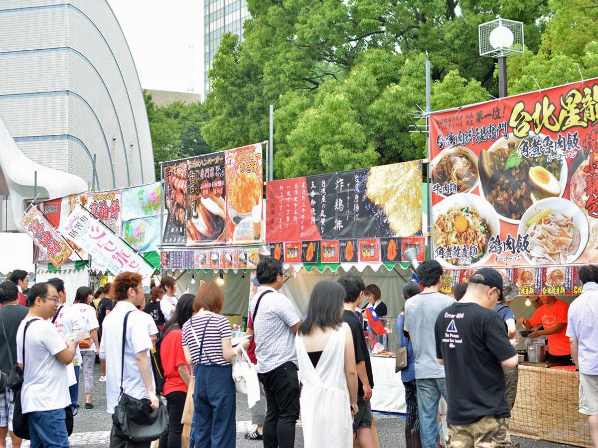さまざまな台湾グルメを提供するブースが出展する場内（写真は昨年開催時の様子）