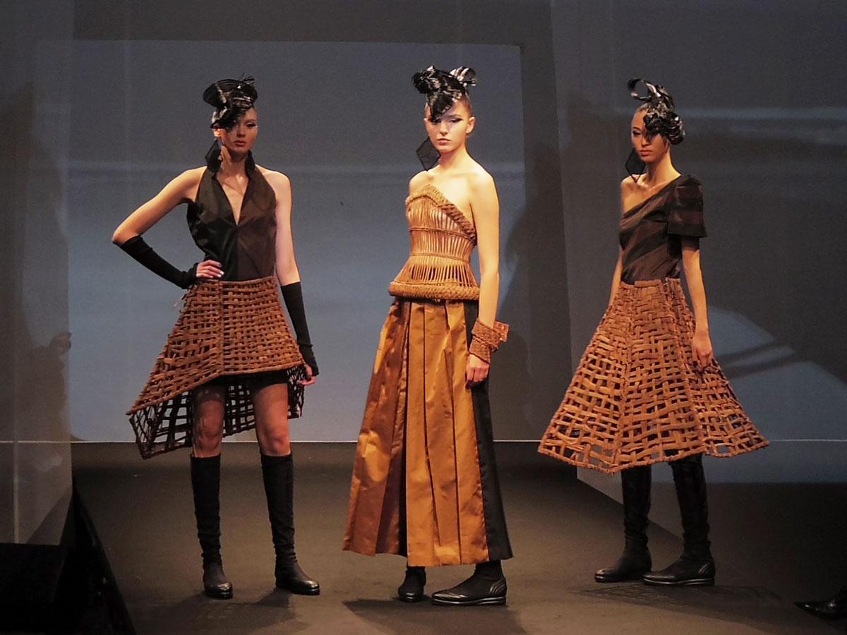 今年3月に開かれた「ファッション・ウィーク東京 2019 A／W」（コシノジュンコ）より（会場＝表参道ヒルズ）