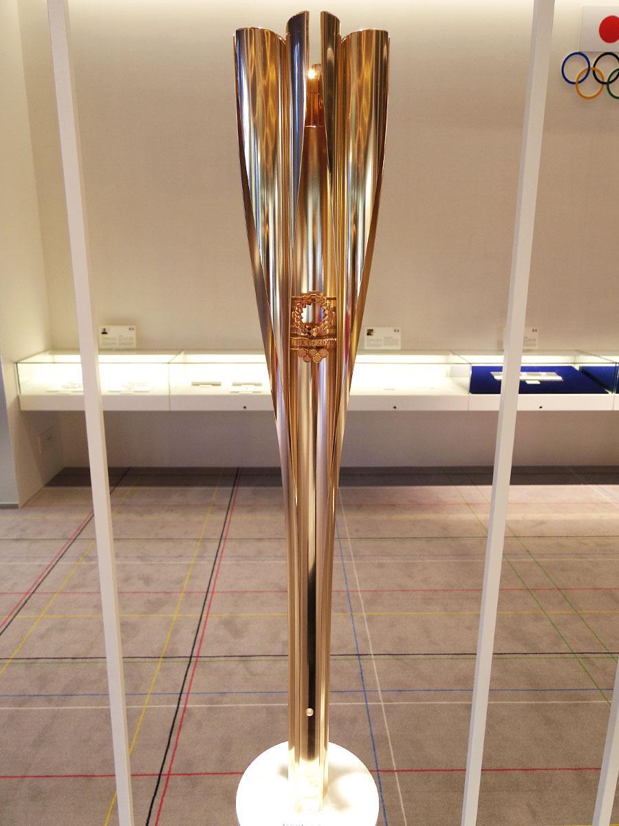 2020年東京オリンピック聖火リレートーチ