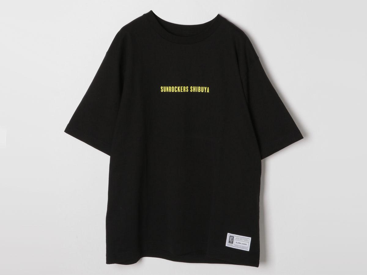 サンロッカーズ渋谷のTシャツ。背面には「涙で目の前がにじんだ」渋谷駅前スクランブル交差点をデザインしている