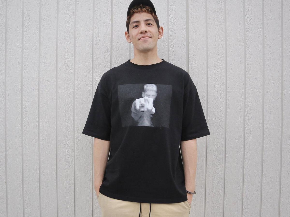 自身で撮影した写真をプリントしたTシャツを制作したベンドラメ礼生選手