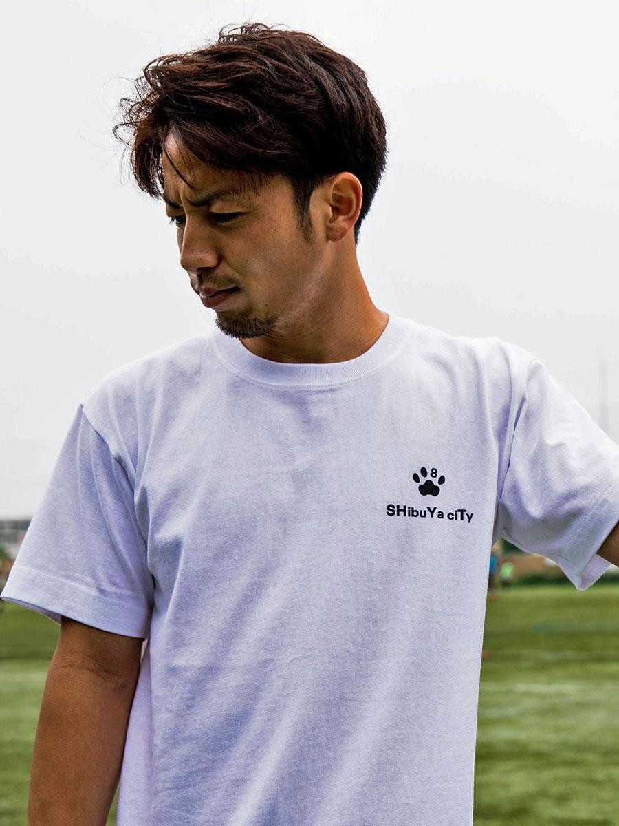 今季加入した宮崎泰右選手（写真）のアパレルブランドとコラボレーションしたTシャツ