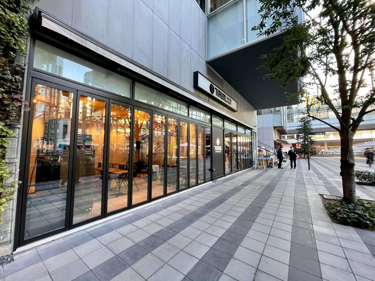 渋谷ストリーム・稲荷橋広場に面する店舗