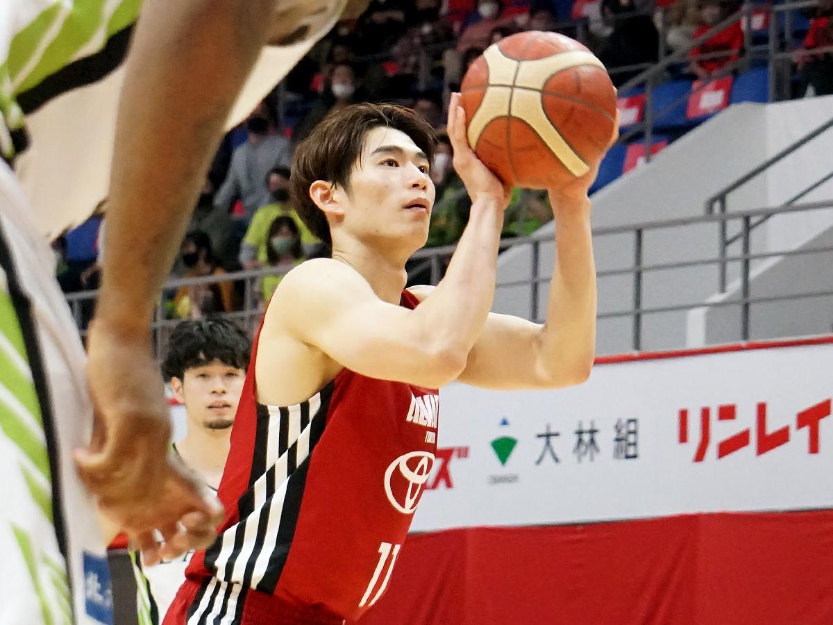 立ち上がりからアグレッシブに攻め14得点を挙げた須田侑太郎選手