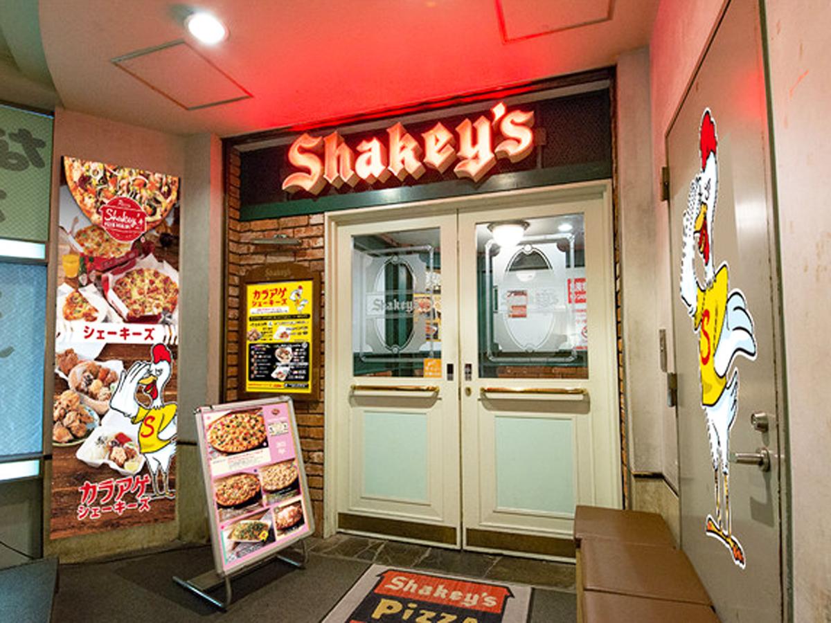 シェーキーズ渋谷店のエントランス