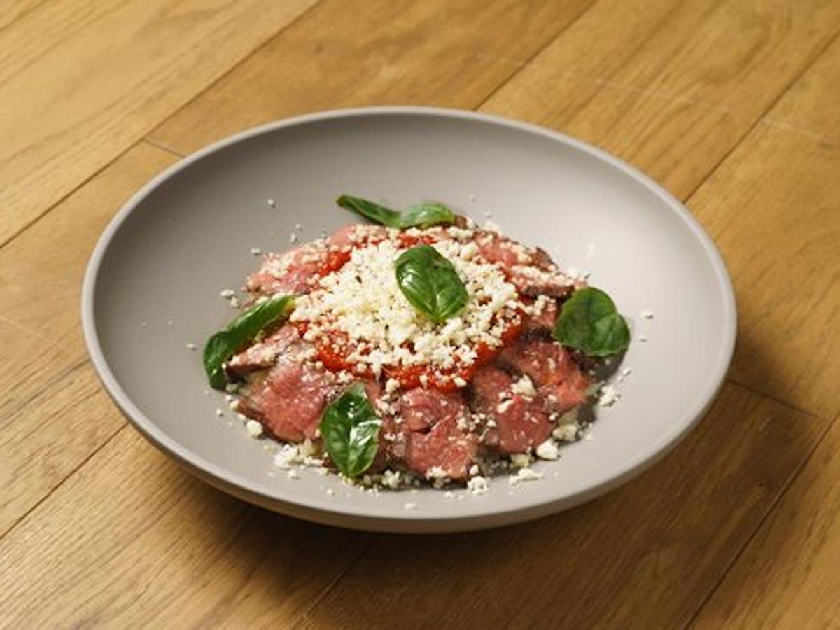 「OMOTESANDO MEAT GALLERY」のステーキ丼のイメージ