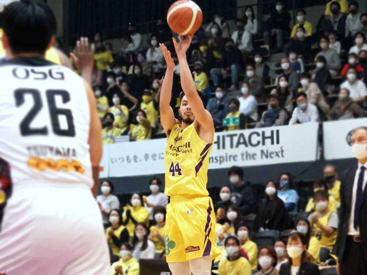 7本中6本の3ポイントシュートを決めた盛實海翔選手