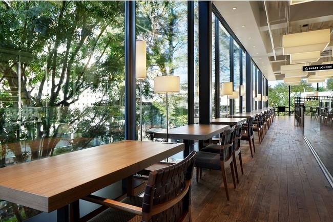 「代官山 蔦屋書店SHARE LOUNGE」（写真＝フロアの様子）