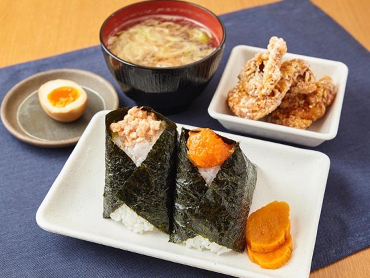 おにぎりみそ汁みそ汁、唐揚げなどのセット（1,000円〜）のイメージ