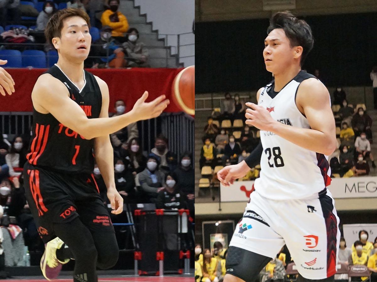 （左から）入団が発表された小島元基選手と津屋一球選手