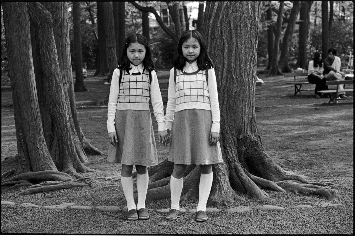 「SELF AND OTHERS」よリ、1976-77年