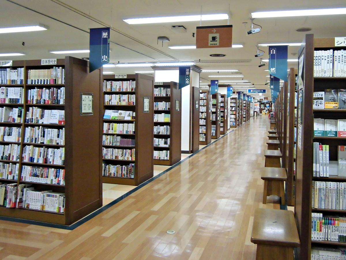 「MARUZEN＆ジュンク堂書店 渋谷店」店内。和書・洋書・コミックなど約100万冊を扱ってきた