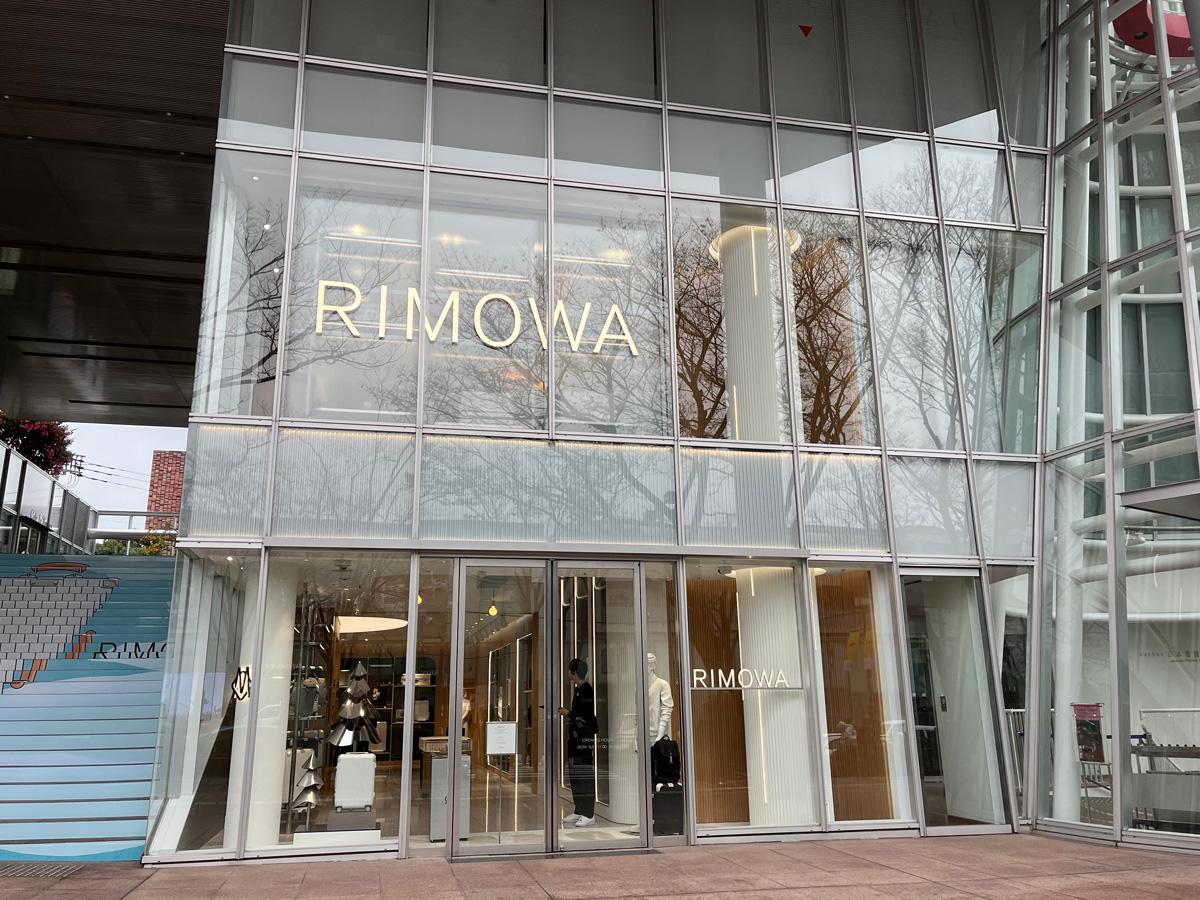 表参道沿いの店舗外観