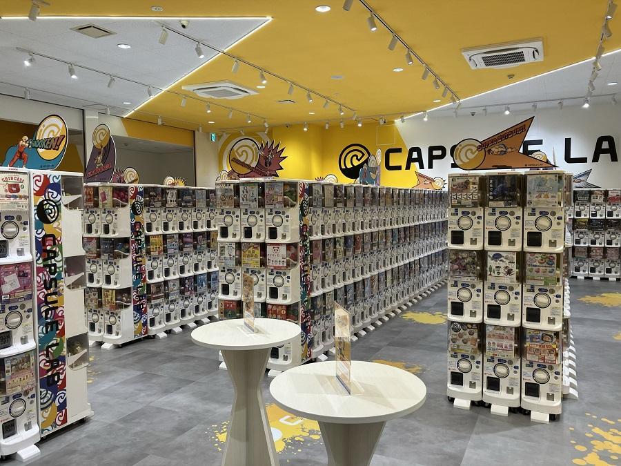 「カプセルラボ 原宿竹下通り店」店内