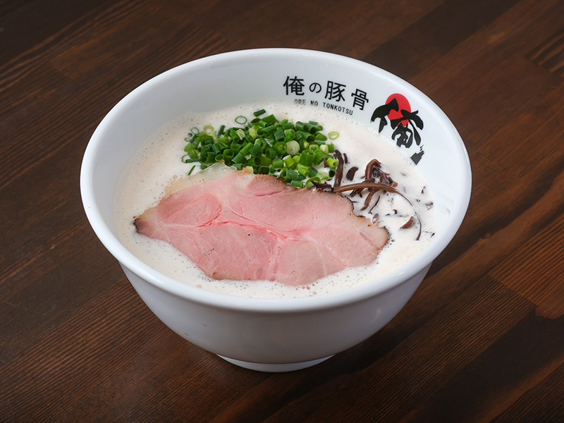 「白泡豚骨」（850円）