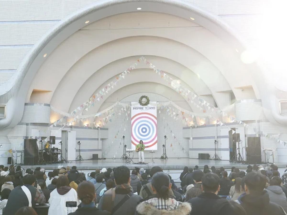 ステージでは音楽ライブを展開する（写真は昨年冬のフリーライブの様子）